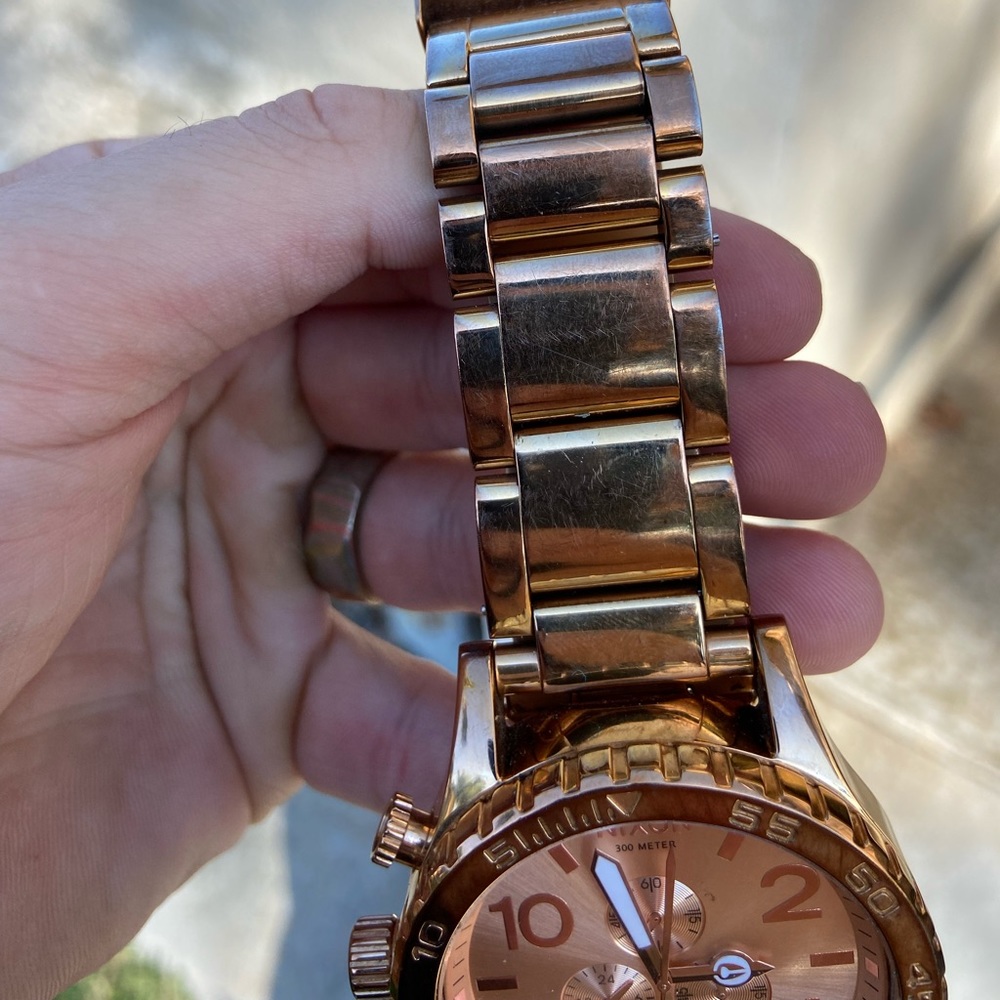 Nixon 5130 chrono rose gold